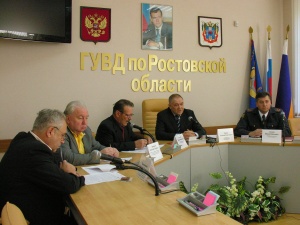 В Ростовской области на Общественном совете при донской милиции обсудили проблему алкоголизации молодежи