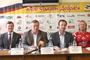 Василий Голубев и Аркадий Дворкович приняли участие в благотворительной акции