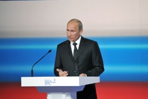 Владимир Путин предложил выделять подъемные молодым сельским врачам