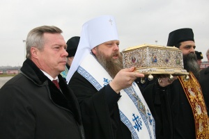 Василий Голубев поклонился Поясу Пресвятой Богородицы