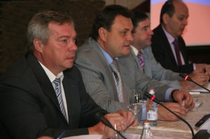 Василий Голубев поприветствовал участников совещания по вопросам контрольной деятельности