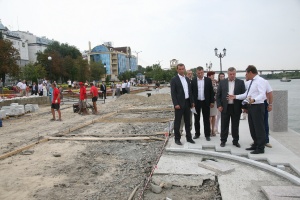 Губернатор проверил ход реконструкции ростовской набережной