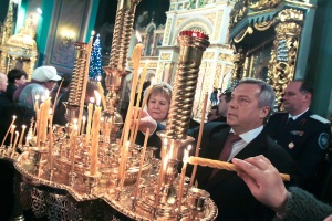 Губернатор Василий Голубев поздравил православных с Рождеством Христовым