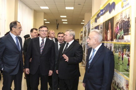 Василий Голубев обсудил с Сергеем Лавровым вопросы развития приграничного сотрудничества