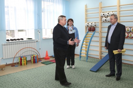 Василий Голубев принял в Донецке новый детский сад и котельную