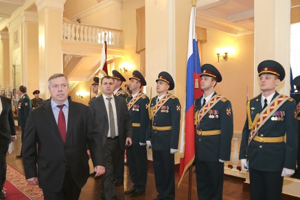 Губернатор наградил военнослужащих внутренних войск